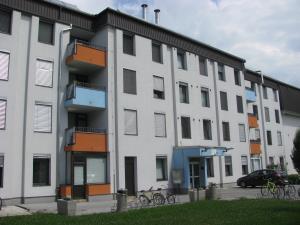Študentski dom 3 in 4 Študentski dom 3 in 4